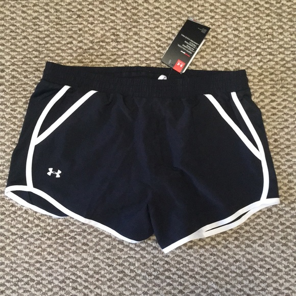 NWT Black Under Armour running shorts (M) - Picture 2 of 3